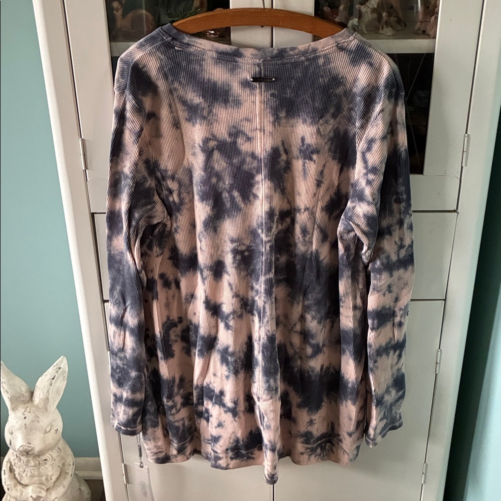 Calvin Klein sz 1X Tie-Dye Long Sleeve Top nwt - Picture 8 of 9